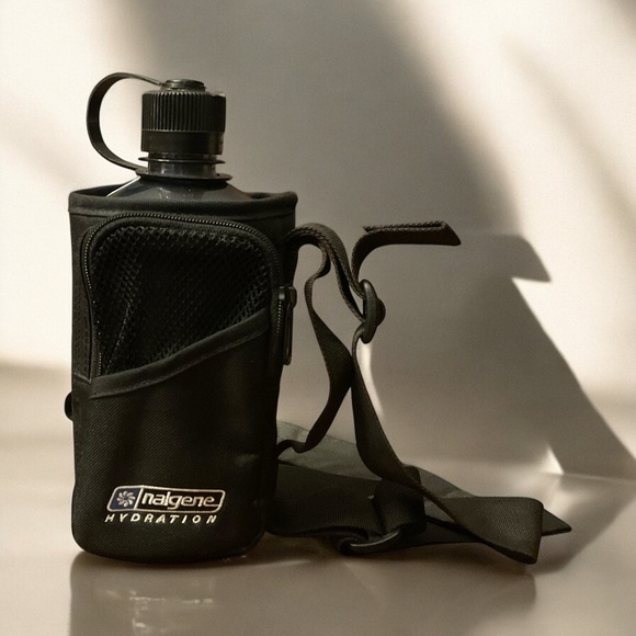 Nalgene Hydration 1000Ml Bottle & Adjustable Strap Case! - Picture 2 of 15